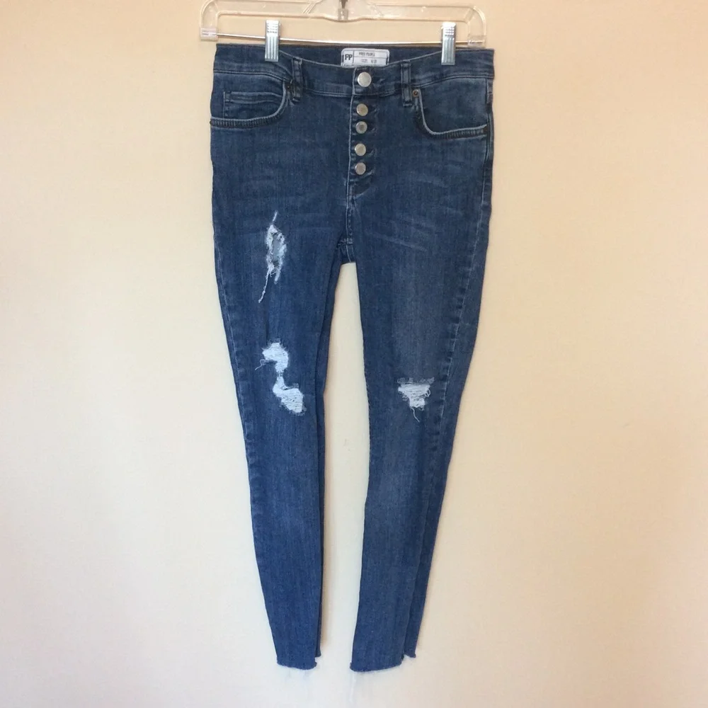 Free People skinny Reagan jeans distressed button denim button fly